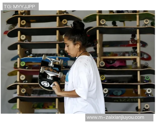 2026年3月份新闻对话滑板女将周静探索她的滑板生涯与梦想之路